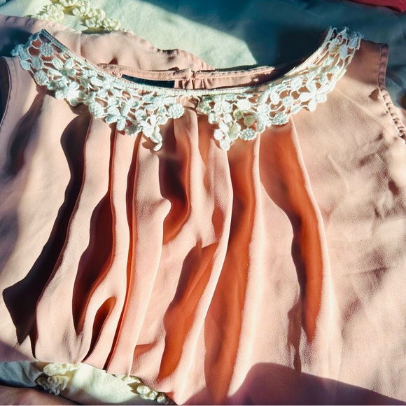 Ballerina Lace Collar Flowy Dusty Pink Top - Picture 3 of 8